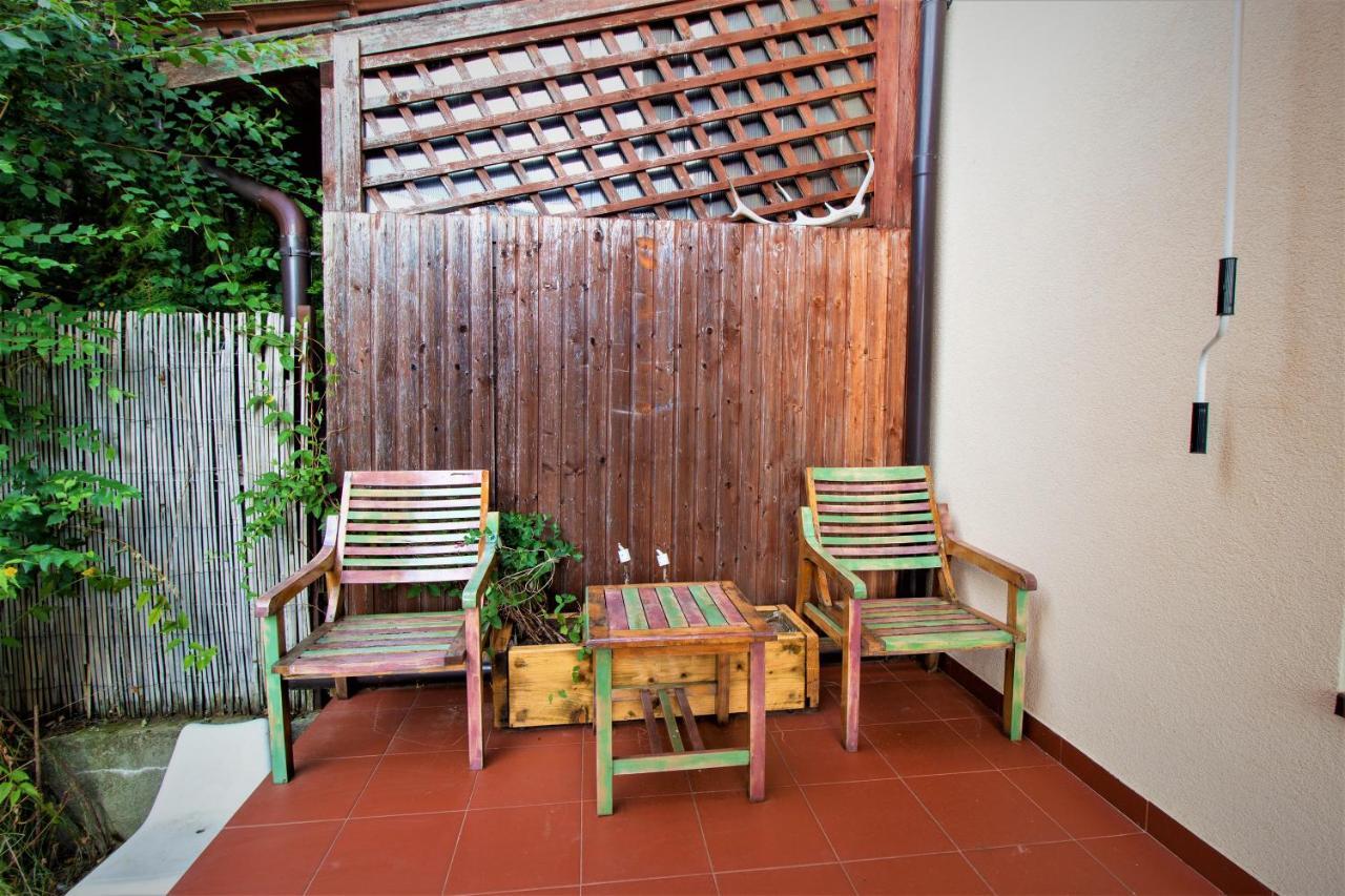 Vila Cu Mesteceni Campina Esterno foto